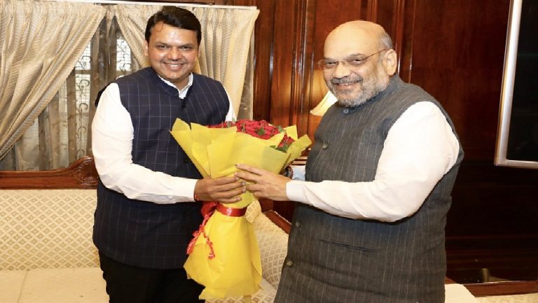 देवेंद्र फडणवीस राजनीती के अजातशत्रु