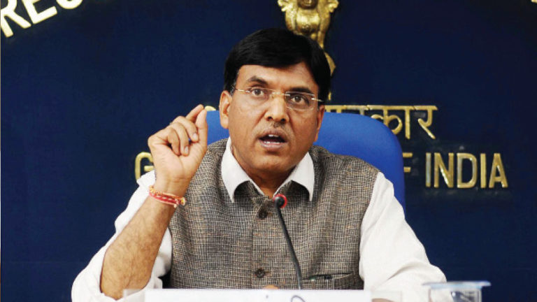 भारत बन सकता है डीएनए आधारित टीके वाला पहला देश : मंडाविया