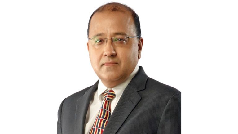 तकनीकी विषयाें  के विशेषज्ञ