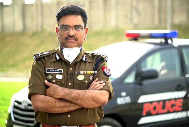 आईपीएस असीम अरुण मांग रहे चुनावी चंदा कमिश्नर का पद छोड़कर चुनाव मैदान में उतरे